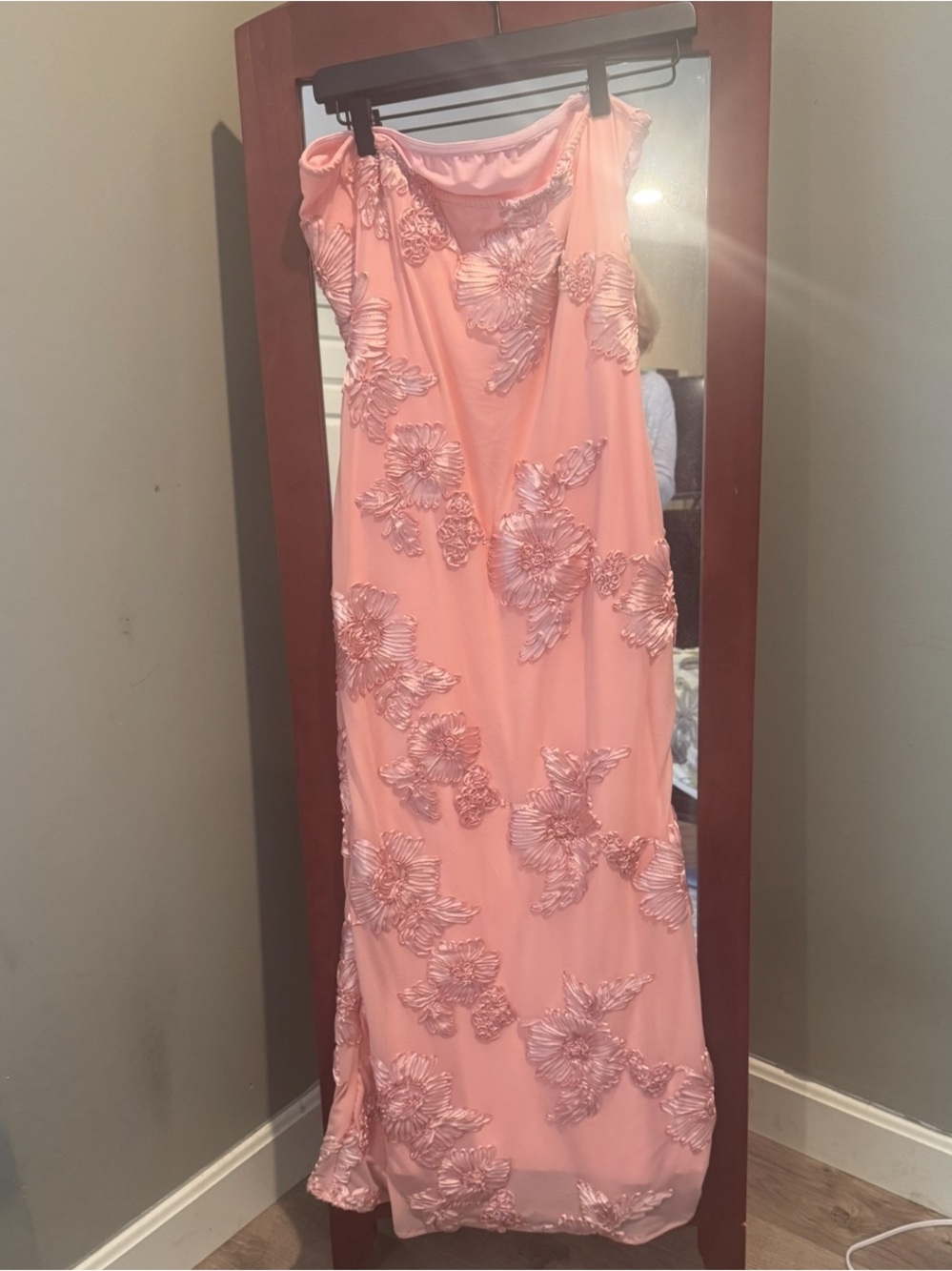 Women’s Pink Floral Embroidered Strapless Midi - Picture 4 of 4